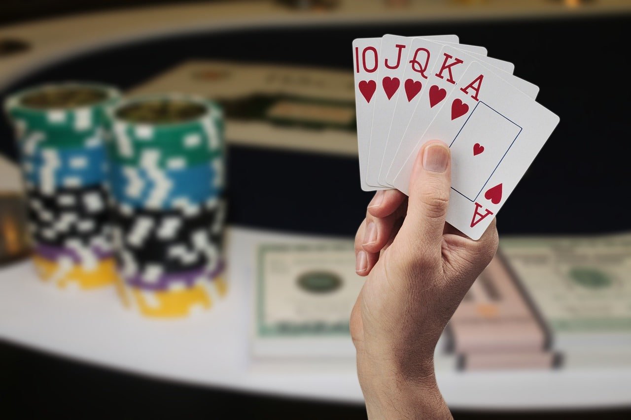 Dream Gaming dealer and real-time chat interface on togel178 slot